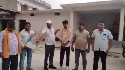 कोरांव: टीकर भटपुरवा में किसान के बेटे ने, बरनपुर में आरपीएफ जवान के बेटे ने नीट परीक्षा पास कर क्षेत्र का नाम रोशन किया