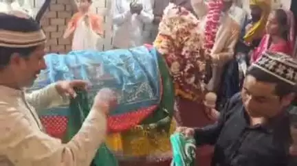 बहराइच: सैय्यद सालार मसऊद गाज़ी की दरगाह पर आखिरी चौथी की रस्म अदाएगी के लिए पहुंचे ज़ायरीन, सादगी के साथ अदा की जा रही है रस्म