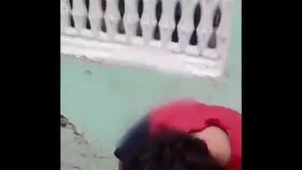 हरिद्वार: कनखल क्षेत्र में नग्न होकर महिलाओं का पीछा करने वाले युवक को पकड़कर लोगों ने मंगवाई माफी, वीडियो हुआ वायरल