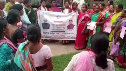 ସୁକିନ୍ଦା: ହାତୀବାରି,ପିଙ୍ଗଲ ଓ ଗୋବରଘାଟି ପଞ୍ଚାୟତ କାର୍ଯ୍ୟାଳୟରେ ବିକାଶ ରଥ ସଚେତନତା ଶିବିର ଅନୁଷ୍ଠିତ