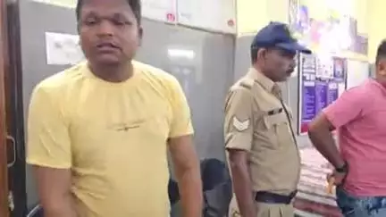 प्रभात पट्टन: गेहूंबारसा गांव से अवैध विस्फोटक के साथ वारंटी गिरफ्तार, मेडिकल के बाद भेजा गया जेल