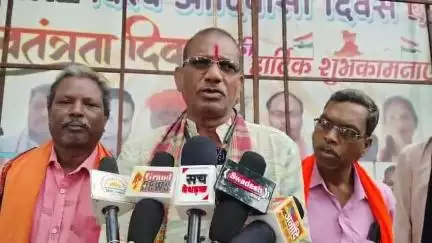 जगदलपुर: सर्व आदिवासी समाज के अध्यक्ष राजाराम तोड़ेम ने कांग्रेस पर धर्मांतरण को बढ़ावा देने का आरोप लगाया