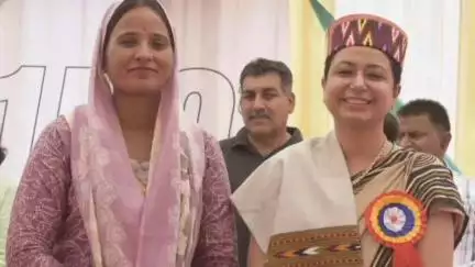 धर्मशाला: नरवाणा खास में जिला स्तरीय जनजातीय गौरव दिवस कार्यक्रम आयोजित, ADM शिल्पी वेक्टा ने की शिरकत