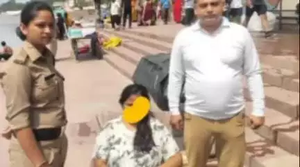 नरेन्द्रनगर: हनुमान घाट पर युवती ने नदी में कूदकर मदर बोर्ड चालक को परिचालक की मदद से बचाया