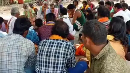 କଣ୍ଟାମାଳ: ଶଗଡ଼I ଅଂଚଳରେ ରଜ ସଂକ୍ରାନ୍ତି ସହ ଦୋଳି ଖେଳିଲେ ଝିଅ