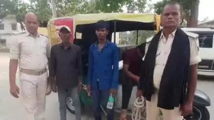 राजगीर: राजगीर बाजार में शराब के नशे में धुत्त दो शराबी पुलिस द्वारा गिरफ्तार