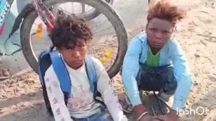 कोंच: कौड़ियां गांव के पास से दो किशोर बरामद, किशोरों ने मालिक पर पीटने का आरोप लगाया