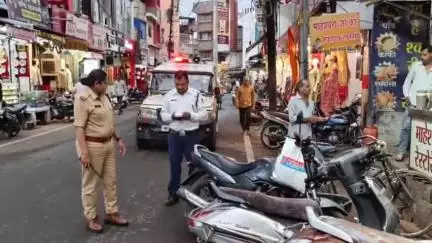 रतलाम नगर: रतलाम पुलिस ने गणेश देवरी से डालुमोदी बाजार व तोपखाना मार्ग तक यातायात व्यवस्था दुरुस्त की