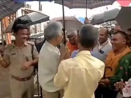 ପୁରୀ ମ୍ୟୁନିସିପାଲଟି: ପୁରୀରେ ମୁଖ୍ୟ ଶାସନ ସଚିବ ମନୋଜ ଆହୁଜା, ରଥଖଳାରେ ରଥ ନିର୍ମାଣ ଅଗ୍ରଗତି କାର୍ଯ୍ୟର କଲେ ସମୀକ୍ଷା