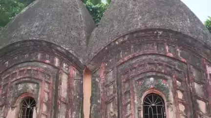 রামপুরহাট ২: শিবের পুজো উপলক্ষ্যে মাড়গ্রামে মেলার আয়োজন
