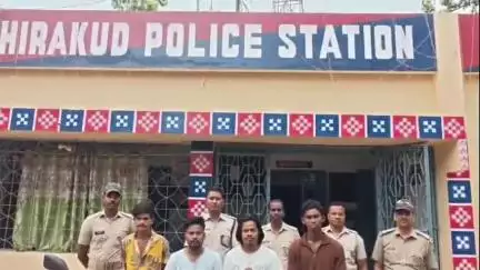 ସମ୍ବଲପୁର ମ୍ୟୁନିସିପାଲଟି: ପଥରଲାଇନ ଠାରେ ଜଣେ ବ୍ୟକ୍ତିଙ୍କୁ ଆକ୍ରମଣ ଘଟଣା, ୪ ଅଭିଯୁକ୍ତଙ୍କୁ ଗିରଫ କଲା ହୀରାକୁଦ ପୋଲିସ