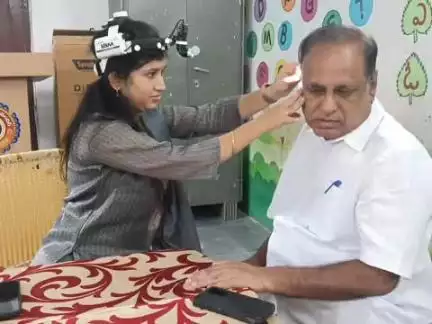 గద్వాల్: పట్టణంలో ఉచిత వైద్య సేవ కార్యక్రమం: డాక్టర్ పి మానసవీణ