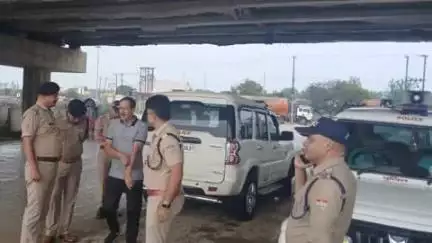रूड़की: सालियर पुलिस चौकी के पास कावड़ मेले को लेकर एसपी देहात और सीओ ने यातायात व्यवस्था का किया निरीक्षण