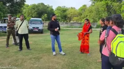 बलियापुर: कबड्डी खिलाड़ियों को किट खरीदने के लिए बलियापुर के सीओ ने सहायता राशि कराई उपलब्ध