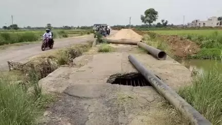 আউশগ্রাম ২: বর্ষার আগে তেঁতুলদ্বীপে ভাসাপুলের পরিবর্তে সেতু তৈরির দাবি স্থানীয়দের #jansamasya