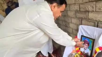 गुड़ामालानी: बाड़मेर सांसद उम्मेदाराम बेनीवाल ने गुड़ामालानी क्षेत्र का दौरा किया, आमजन से हुए रूबरू