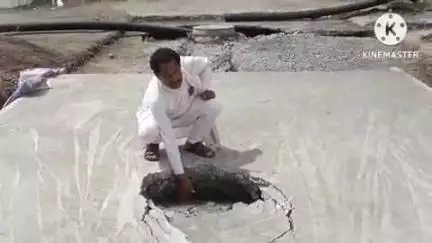 आर्वी: खासदारांच्या घरासमोरच झाले भुयार ...पहिल्याच पावसात कामाची दैना अवस्था उघड मजिप्राचे मोठ्या प्रमाणात दुर्लक्ष