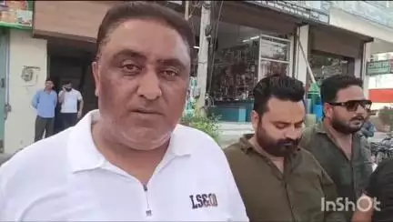 गदरपुर: कैंची धाम में स्थित बाबा नीम करोली महाराज मंदिर स्थापना दिवस पर नगर में किया गया शरबत वितरण का आयोजन