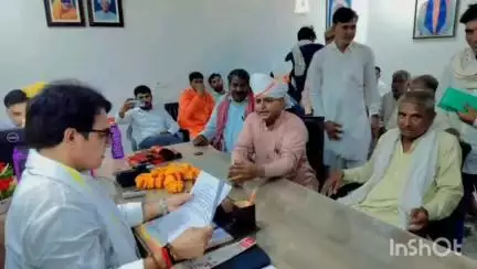 महवा: महुआ विधायक ने की जनसुनवाई, जल्द समस्या के समाधान का मिला आश्वासन