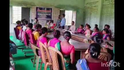 गोपीकांदर: मुसना गांव में पीएम जनमन एवं धरती आबा जनजातीय ग्राम उत्कर्ष अभियान के तहत जागरूकता शिविर का आयोजन