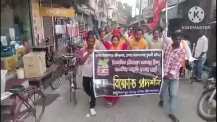 রঘুনাথপুর ২: রঘুনাথপুরে হিন্দু সংগঠনের মিছিল ও বিক্ষোভ প্রদর্শন