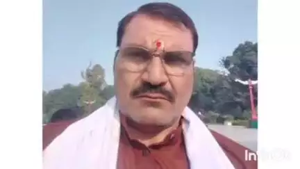 बांदा: तिंदवारा रोड में पत्नी से विवाद के बाद पति ने फांसी लगाकर आत्महत्या की, पुलिस ने पोस्टमार्टम की कार्रवाई की