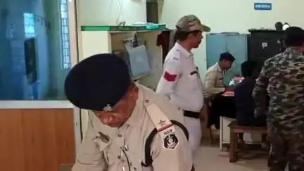 गंडई के मोहगाव थाना क्षेत्र के पैलीमेटा हाई स्कूल के पास सार्वजनिक स्थान पर शराब पीने के आरोप में एक गिरफ्तार