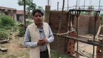 पेशरार: होनहे गांव के एक नक्सली ने सरकार की आत्मसमर्पण नीति के तहत किया आत्मसमर्पण, ज़िला प्रशासन के चक्कर लगाकर हुआ परेशान
