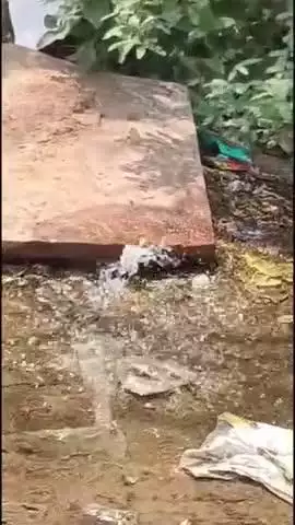 बसवा: बांदीकुई में सिकंदरा रोड़ पर पेयजल लाइन टूटी, 5 किलोमीटर लंबी रायजिंग लाइन क्षतिग्रस्त, घंटों तक सड़क पर बहता रहा पानी