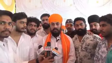 नांदेड: आनंदनगर येथे कै.अजय देशमुख यांच्या वाढदिवसानिमित्त रक्तदान शिबिर : मित्रमंडळ मनमितसिंघ कुंजीवाले यांची माहिती