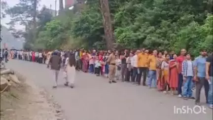 नैनीताल: कैची धाम स्थापना दिवस पर सवा लाख से अधिक भक्तों ने बाबा नीब करौरी महाराज के दर्शन किए, जिलाधिकारी ने दी जानकारी
