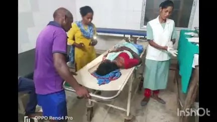 गोपीकांदर: काजीकेंद मोड़ के पास सड़क दुर्घटना, एक महिला और दो पुरुष घायल