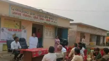 बहरी: सीधी जिले के ग्राम बंजारी में वरिष्ठ नागरिकों के लिए विधिक जागरूकता शिविर का आयोजन