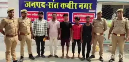 मेहदावल: सिक्टौर माफी गांव में बुजुर्ग की हत्या के मामले में वांछित 5 अभियुक्त गिरफ्तार