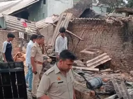 रुधौली: जमदाशाही में शॉर्ट सर्किट से लगी आग, सब कुछ जलकर हुआ खाक