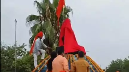 भीलवाड़ा: भीलवाड़ा की अंसल सुशांत सिटी में राणा सांगा की मूर्ति और स्मारिका का अनावरण, संत और राजनेता रहे मौजूद