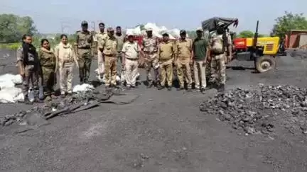 बेरमो: ढ़ोरी में सीसीएल, सीआईएसएफ और बेरमो थाना की संयुक्त छापेमारी, लगभग 9 टन कोयला जब्त