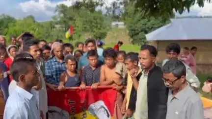 গণ্ডাছড়া: গন্ডাছড়া মহকুমার অন্তর্গত তৈচাকমা কালাবিজয় পাড়া তিপ্রা মতার এক যোগদান সভা অনুষ্ঠিত হয়
