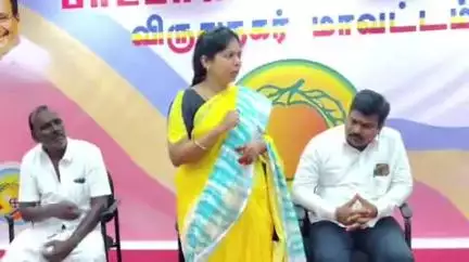 சிவகாசி: மதி ஒருங்கிணைந்த அலுவலகத்தில் 30க்கும் மேற்பட்ட இளைஞர்கள் தங்களை பாமகவில் இணைத்துக் கொண்டனர்