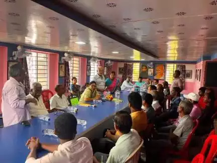 মথুরাপুর ২: নগেন্দ্রপুর অঞ্চলে প্রশাসনিক ও সাংগঠনিক পর্যালোচনা সভায় উপস্থিত রায়দিঘির বিধানসভার বিধায়ক