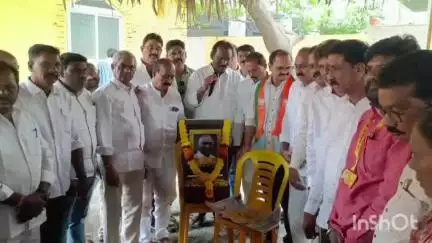 గాజువాక: మాజీ ఎమ్మెల్యే పల్లా సింహాచలం కు నివాళులు అర్పించిన గాజువాక కూటమి నేతలు