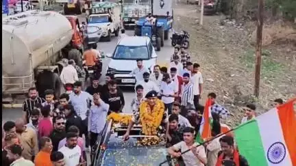 खुजनेर: भारतीय सशस्त्र बल में चयन के बाद खुजनेर लौटे सैनिक का ट्रेनिंग पूरी होने पर किया गया स्वागत