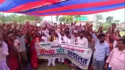 सुपौल: रामदत्तपट्टी में ऋण माफी को लेकर जनता की अदालत आयोजित, ऋणी परिवारों ने सुनाई अपनी पीड़ा