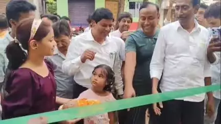 খড়গ্রাম: নগরে হাইমাস্ট লাইট উদ্বোধন করলেন বিধায়ক আশীষ মার্জিত