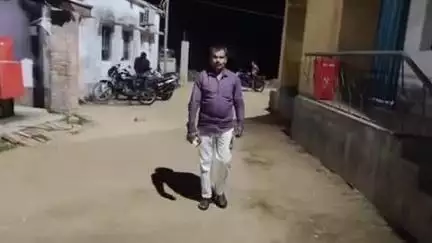 झाझा: रजलाकला पंचायत के मुखिया पति ने प्रखंड कार्यालय झाझा में प्रमुख प्रतिनिधि पर मारपीट का लगाया आरोप