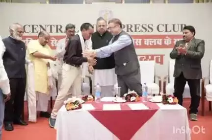 बैकुंठपुर: कोरिया जिले के वरिष्ठ पत्रकार चंद्रकांत पारगिर बने सेंट्रल इंडिया प्रेस क्लब के जिला अध्यक्ष