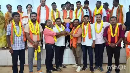 बास्तानार: चित्रकोट विधानसभा क्षेत्र में प्रवास के दौरान बस्तर सांसद महेश कश्यप का भाजपाइयों ने भव्य स्वागत किया