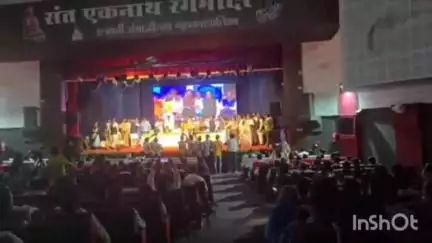फुलंब्री: संत एकनाथ नाट्यगृहात मराठवाडा भूषण पुरस्काराने अतुल चव्हाण  सन्मानित