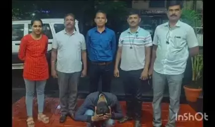 कणकवली: कलमठ येथील बंद बंगले फोडून चोरी करणारा  चोरट्याला एलसीबी पोलीस व कणकवली पोलीसानी गोकर्ण येथे घेतला ताब्यात