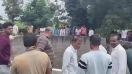 कवठे महांकाळ: घाटनांद्रे गावाच्या हद्दीत असलेल्या एका पडीक विहिरीमध्ये एक मृतदेह आढळून आला
